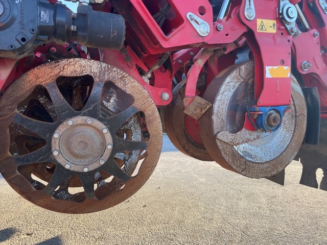 GRIMME REXOR 6300 Platinum - detail