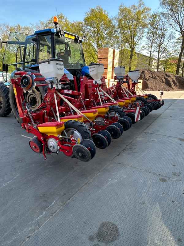 GRIMME MATRIX 1200 - left