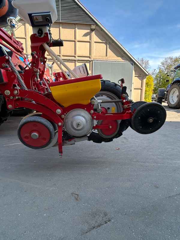 GRIMME MATRIX 1200 - machinePlate